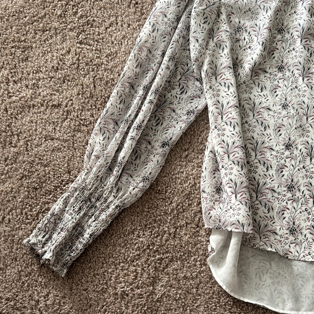 1. State Cream Blouse V-Neck Buttoned - Picture 3 of 5
